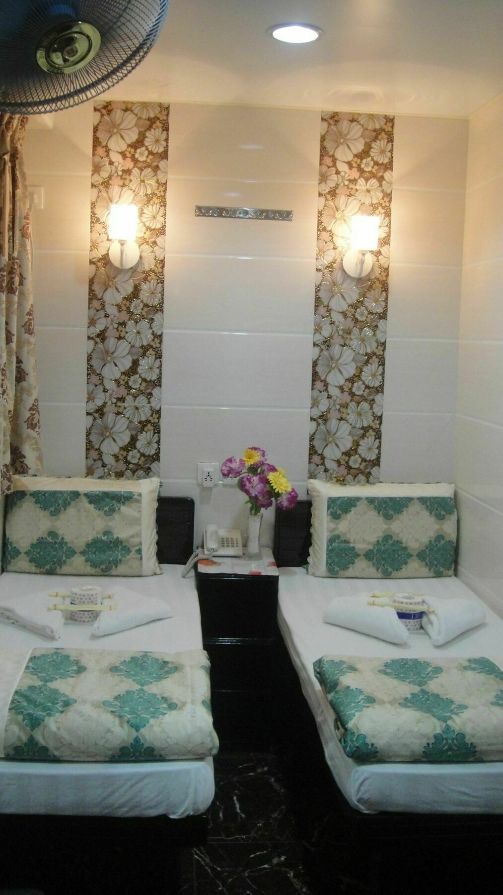 Philippine Hostel Hong Kong Bagian luar foto